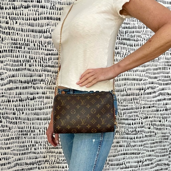 Louis Vuitton Authentic Monogram Orsay Clutch/ Crossbody - Picture 6 of 12